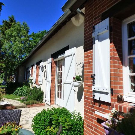 Chambres D'Hotes Les Muscaris Feins-en-Gatinais エクステリア 写真